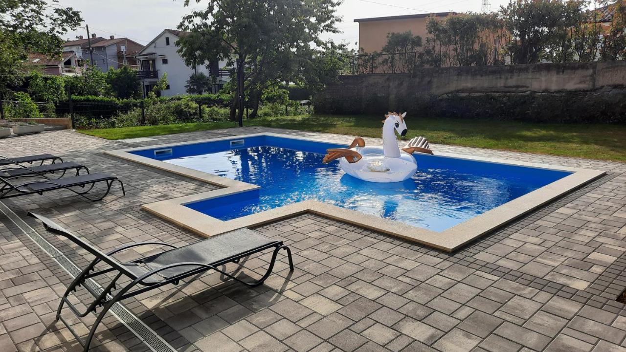 Apartman Ela Donji Rukavac Exterior foto