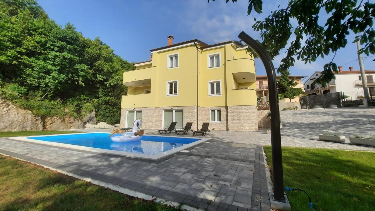 Apartman Ela Donji Rukavac Exterior foto