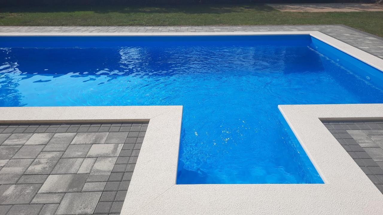 Apartman Ela Donji Rukavac Exterior foto