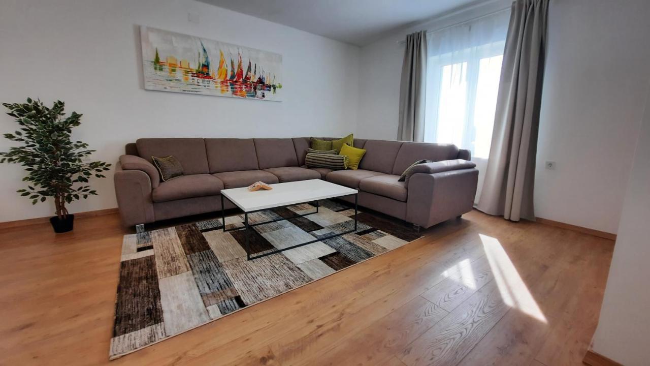 Apartman Ela Donji Rukavac Exterior foto