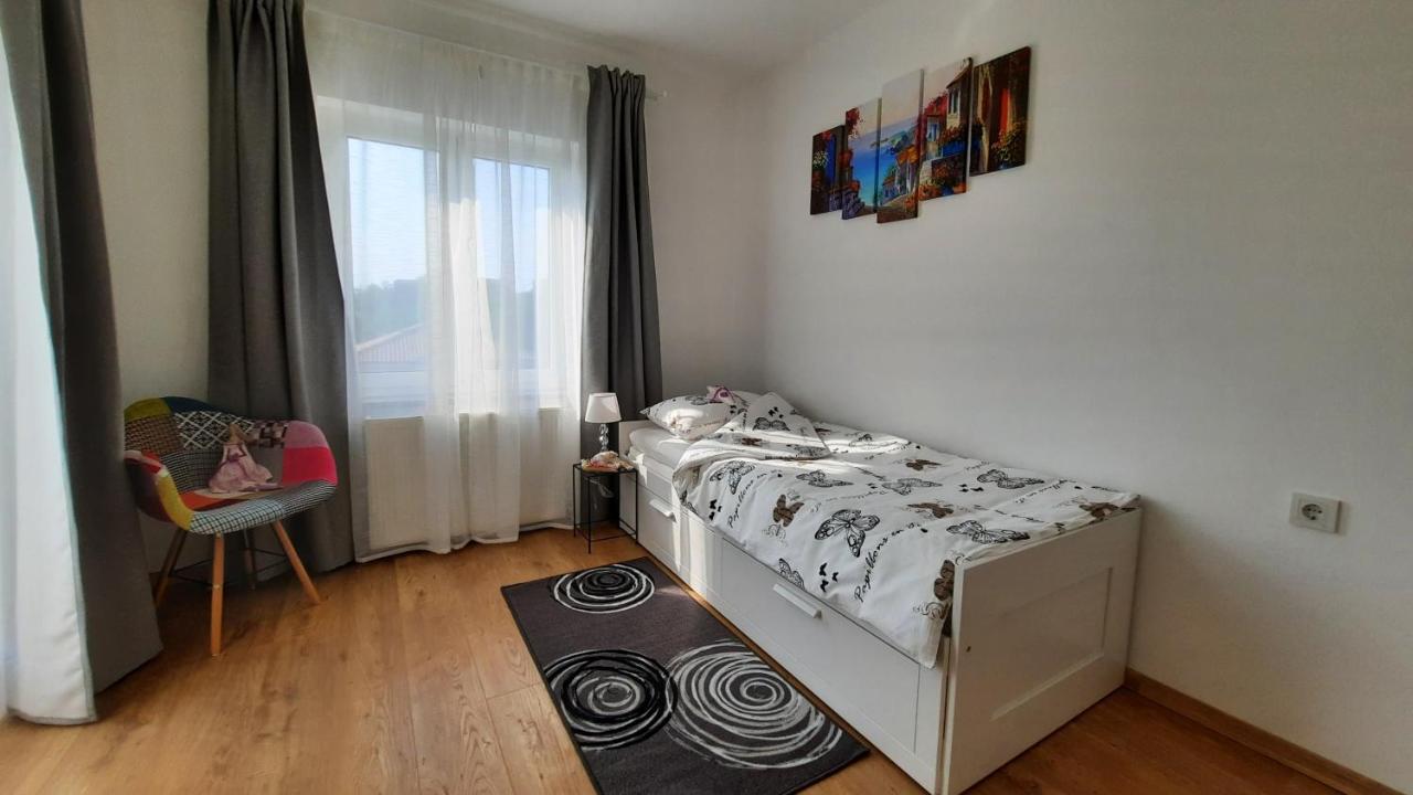 Apartman Ela Donji Rukavac Exterior foto