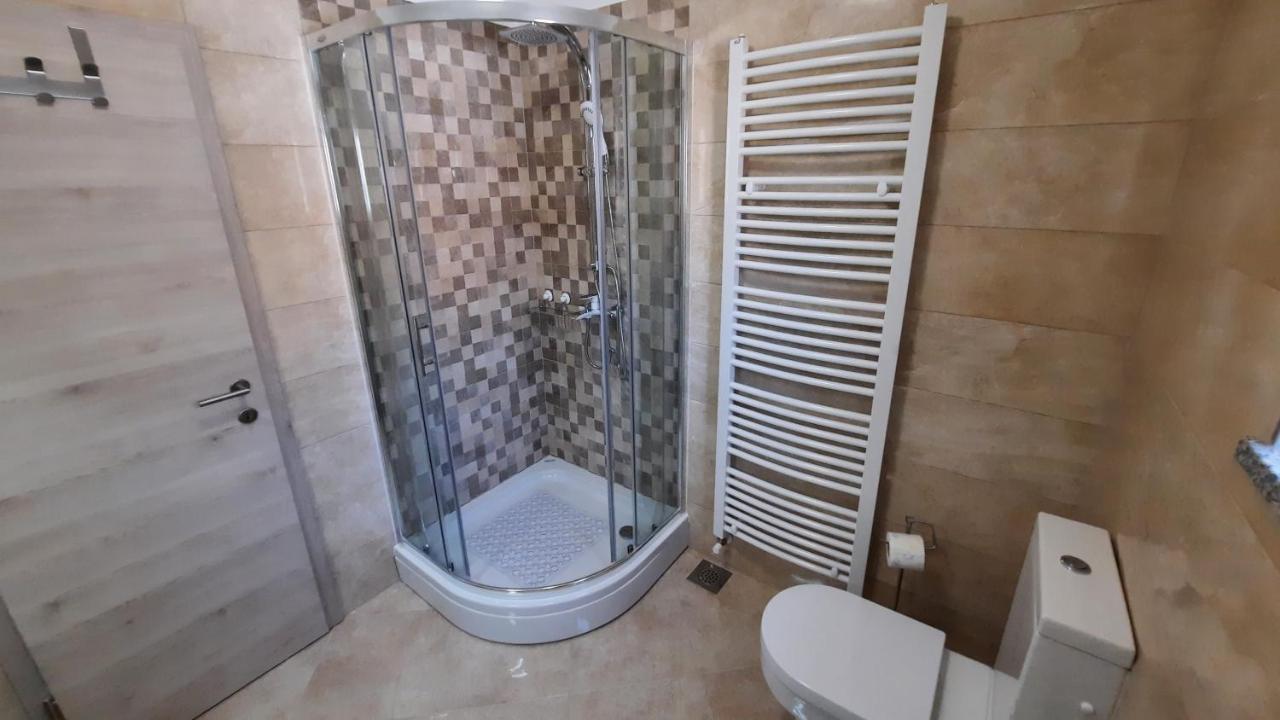Apartman Ela Donji Rukavac Exterior foto