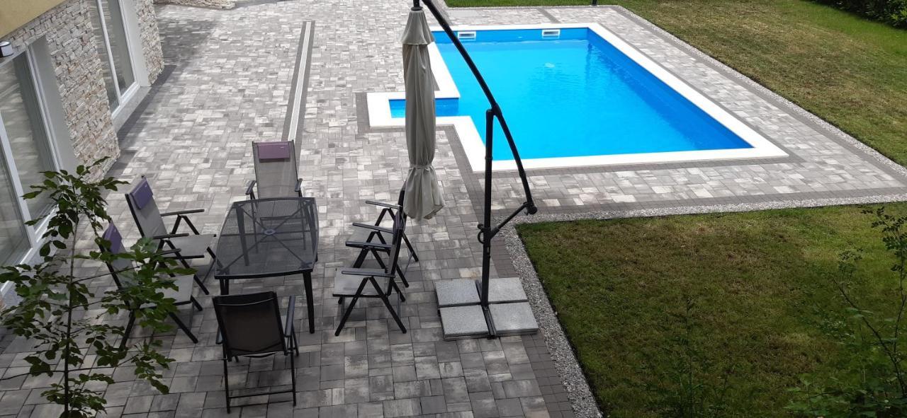 Apartman Ela Donji Rukavac Exterior foto